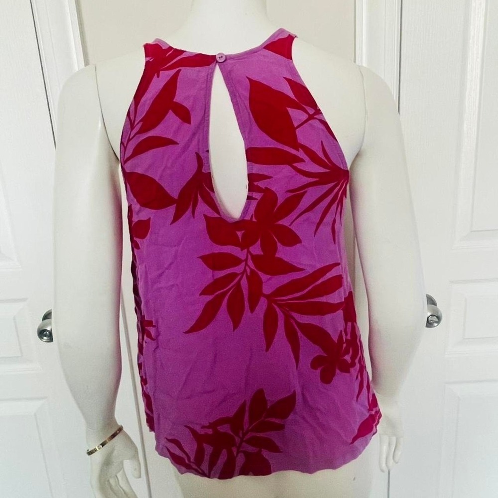 Old Navy Pink floral tank top - Picture 2 of 8
